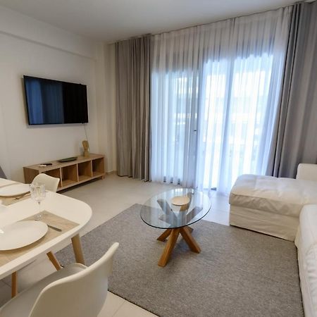 Itaka Familiy Apartments - Halkidiki Suites Com Nikiti  Extérieur photo