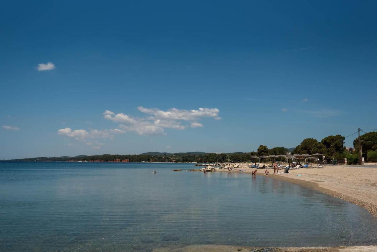 Itaka Familiy Apartments - Halkidiki Suites Com Nikiti  Extérieur photo